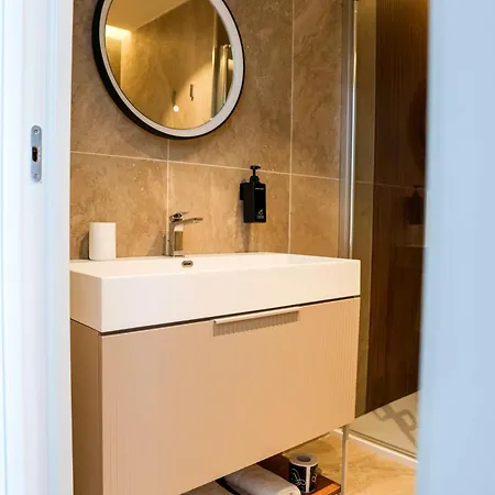 Tirone Luxury לינה וארוחת בוקר